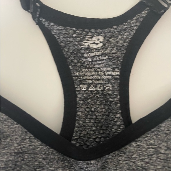 🆕 [New Balance] Gray Seamless Padded Sports Bra Sz: S 🤍 - Picture 6 of 7